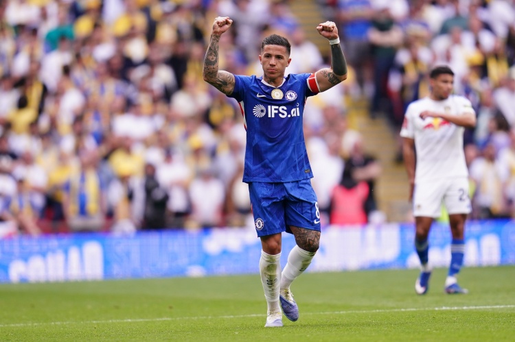 穆里尼奥钦点两位置补强：中卫+新莫德里奇，恩佐超1亿欧遭否决