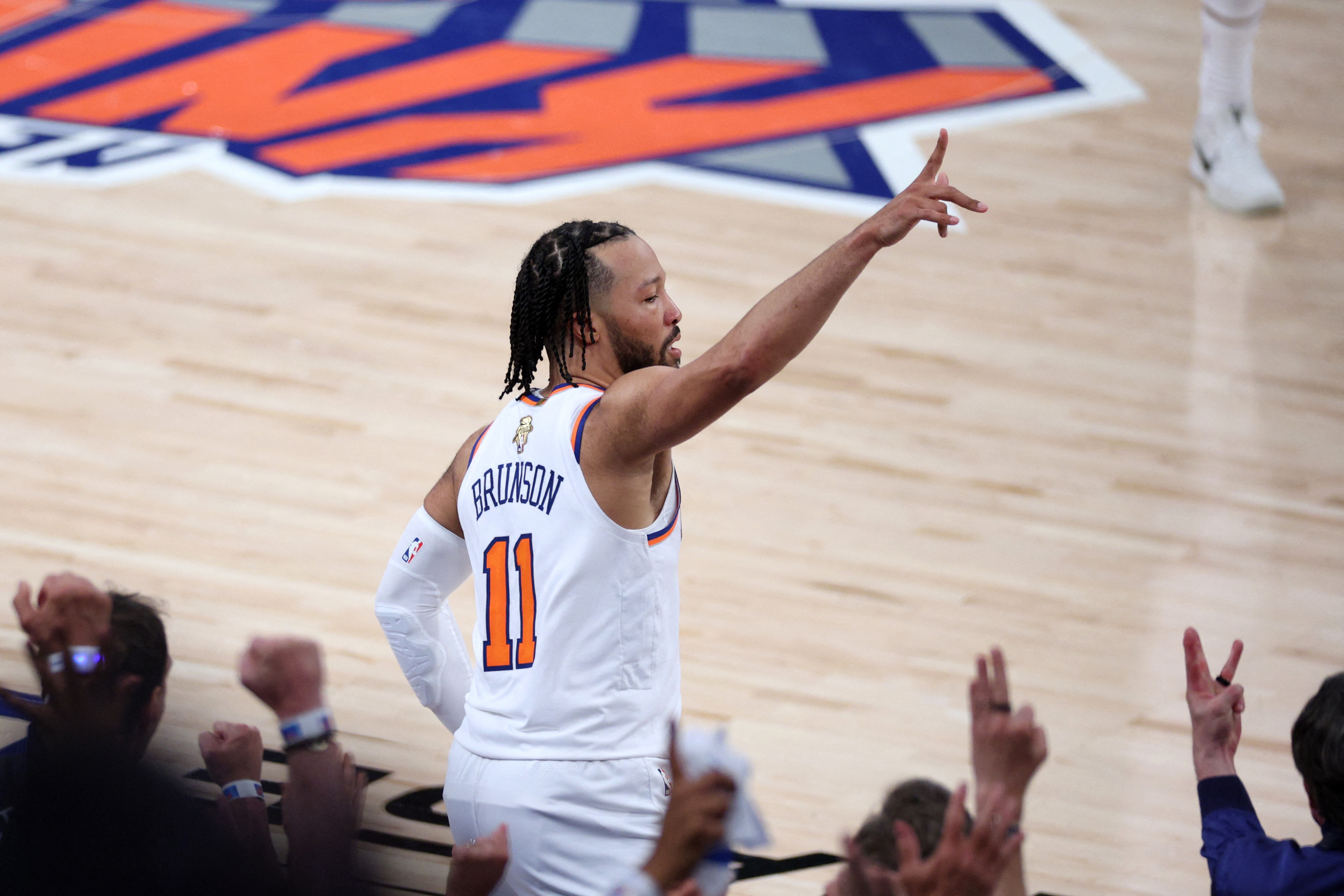布伦森ESPY三奖加冕，NBA球员11次获最佳男运动员
