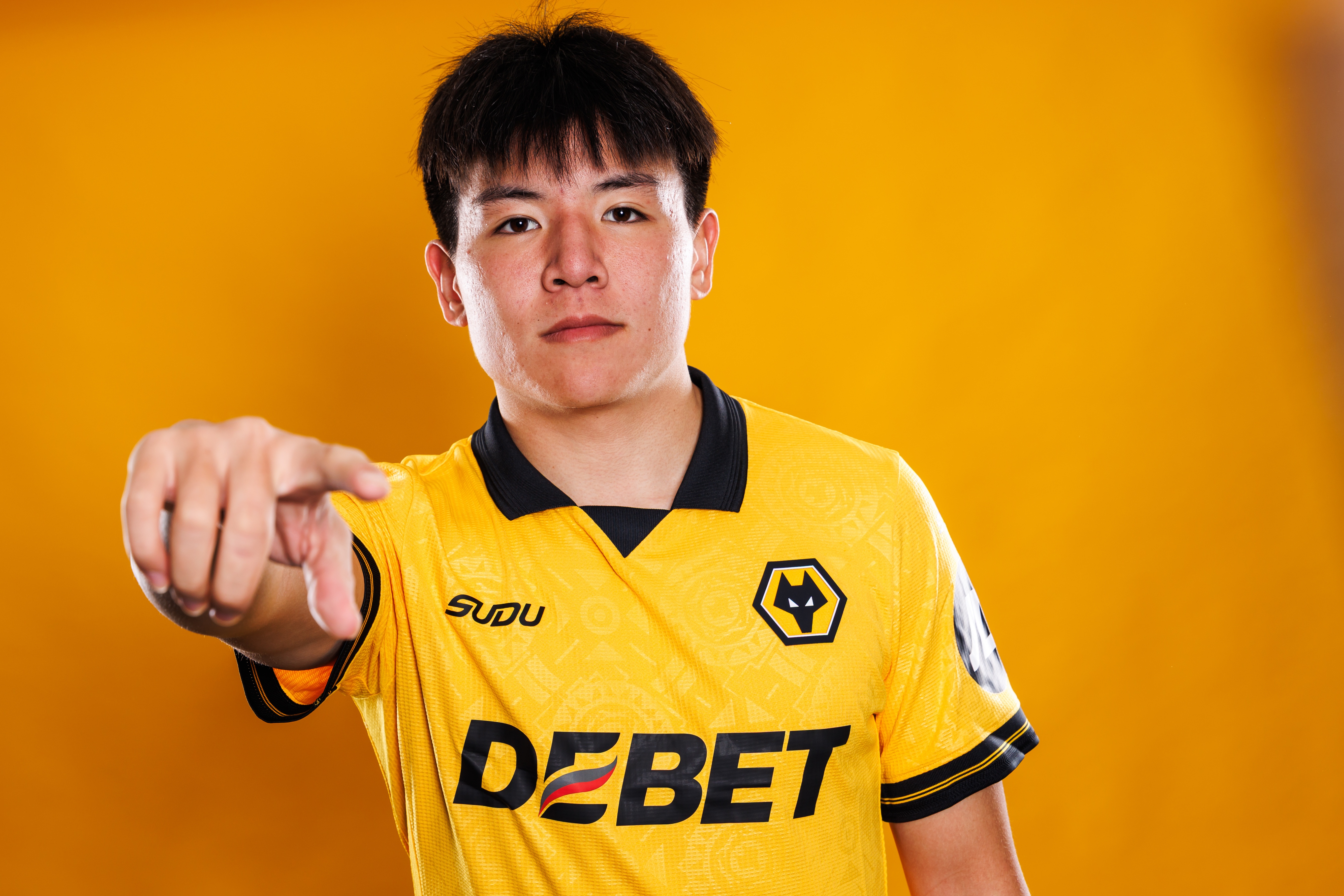徐彬首发半场，狼队U21热身赛1-2负第六级别球队