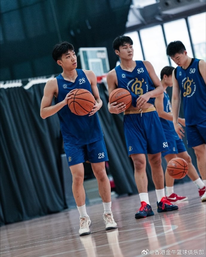 四天三夜高强度特训 香港金牛U19赴日拉练