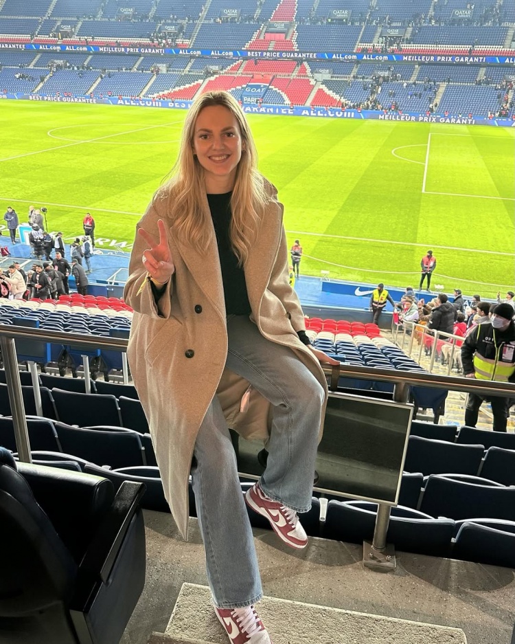 后卫线迎大考!法国后场情侣加比&约翰内斯 小组赛场均进8记三分 后卫线迎大考!法国后场情侣加比&约翰内斯 小组赛场均进8记三分