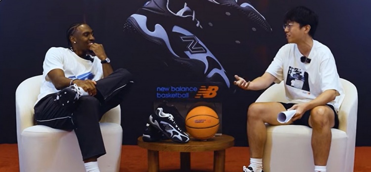 马克西：上季完成隔扣后本来想摆霸气的表情 后来我还是笑了出来